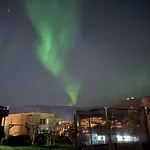 Cozy Aurora View - Entire 3-bedroom Fully Furnished Near Centre Apartmán *