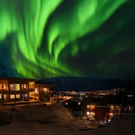 Cozy Aurora View - Entire 3-bedroom Fully Furnished Near Centre