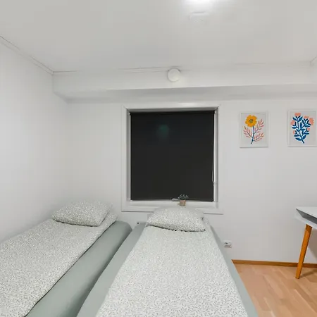 Apartment Cozy Aurora View - Entire 3-bedroom Fully Furnished Near Centre *