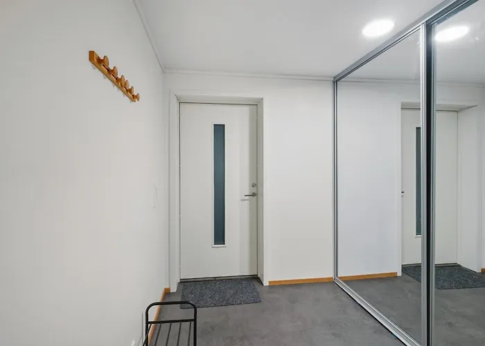 Cozy Aurora View - Entire 3-bedroom Fully Furnished Near Centre *