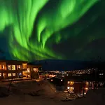 Cozy Aurora View - Entire 3-bedroom Fully Furnished Near Centre