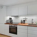 Apartman Cozy Aurora View - Entire 3-bedroom Fully Furnished Near Centre *