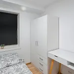 Cozy Aurora View - Entire 3-bedroom Fully Furnished Near Centre Apartman