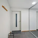 Cozy Aurora View - Entire 3-bedroom Fully Furnished Near Centre *